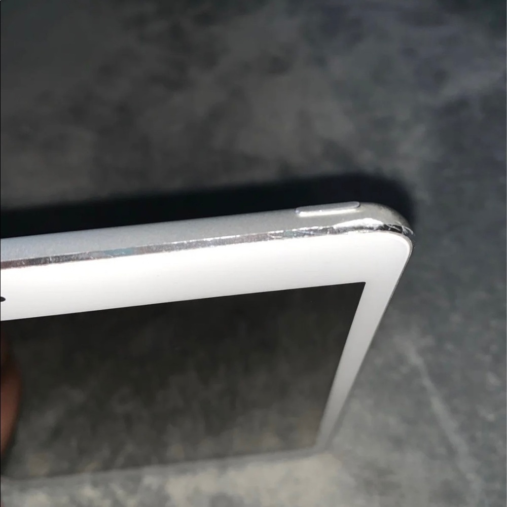 iPad Mini 1st Generation - Picture 9 of 12